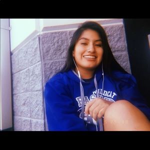 Meet your Posher, Ella